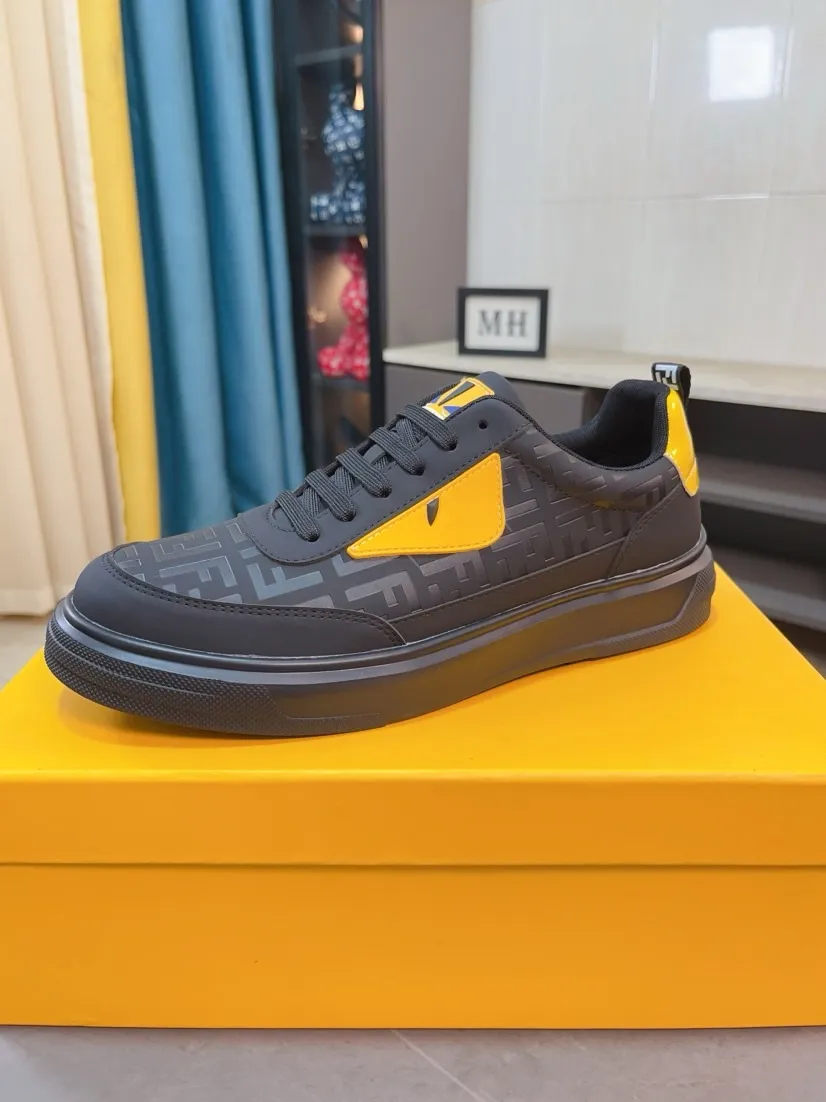 Men's Men's Shoes💰420🌹🌹[FENDI] Fendi's classic and comfortable men's, this complex sneaker is made of soft calfskin➕genuine leather lining➕original ultra-light rubber material with rough outsole. This unique and light style is suitable for the casual and refined sensibility of this season. It is comfortable and natural on the feet. It is an everyday style for casual travel in autumn and winter! 38/44